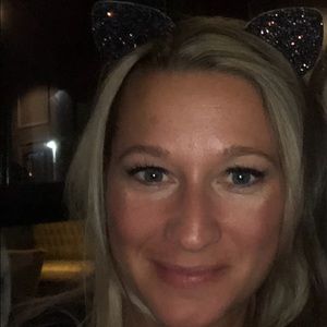 Meet your Posher, Carrie